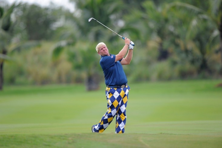 Crazy golf pants, wild colored golf clothes, colorful golf pants.