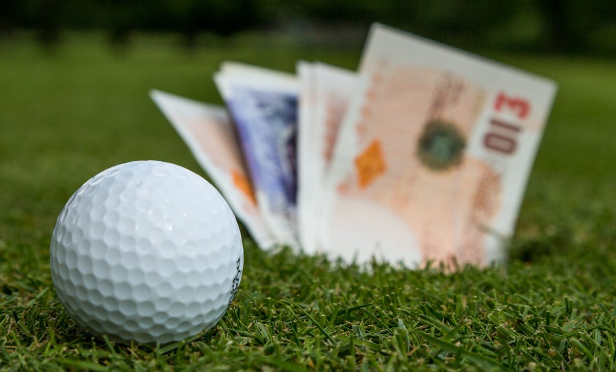 How to play golf on a budget