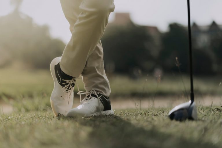 how to clean golf shoes