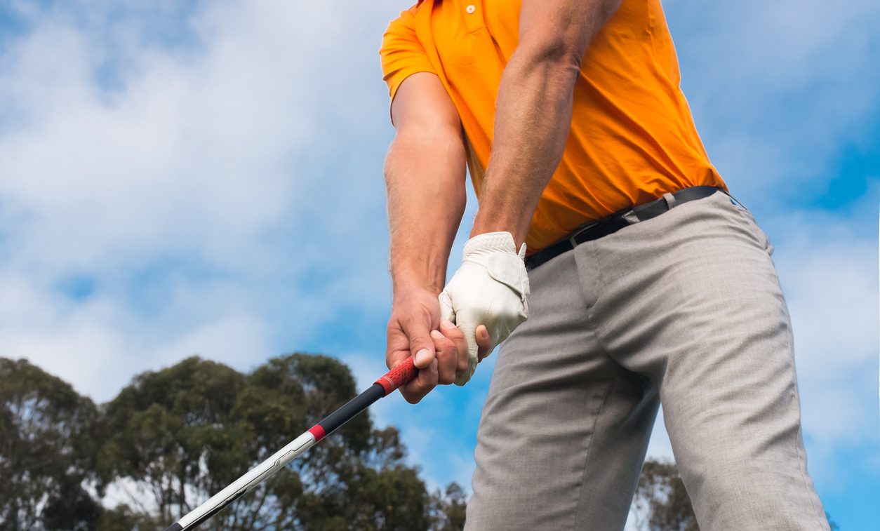 How to grip a golf club in 5 easy steps