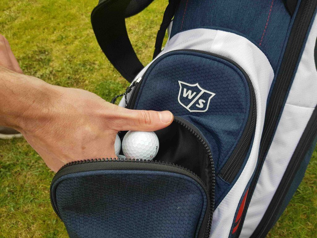 golf-balls-in-bag