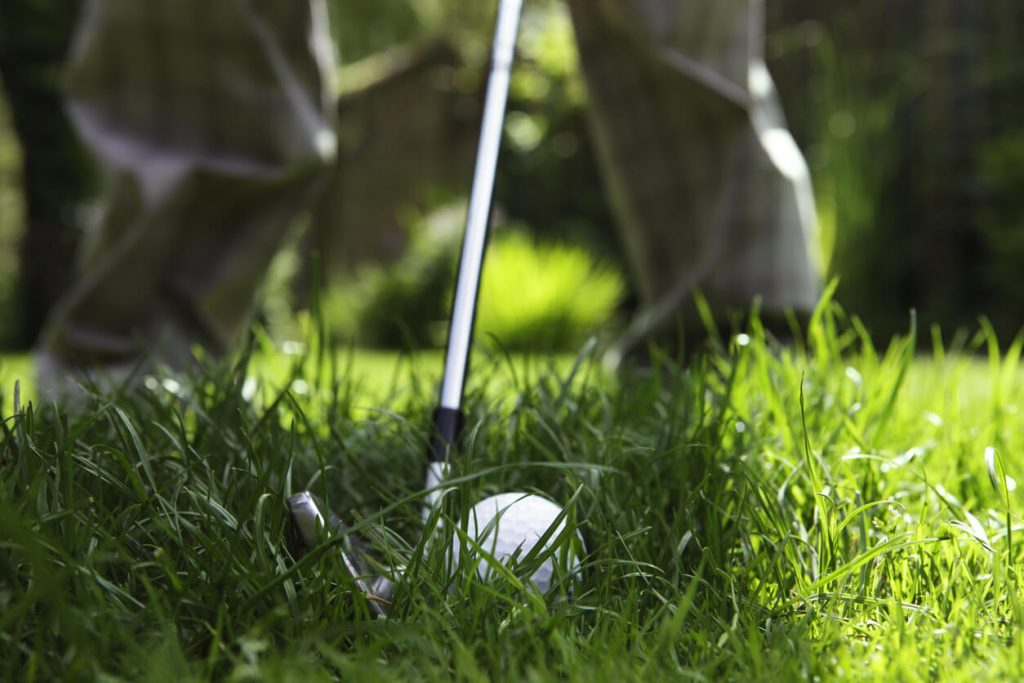 when to use a hybrid golf club