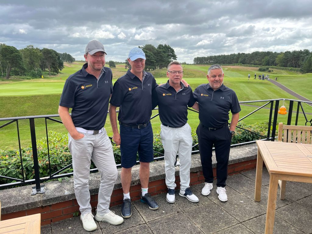 charity-golf-day-attendees