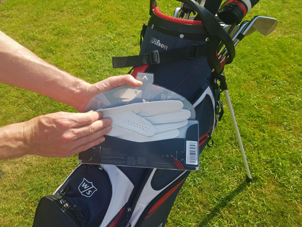 how to look after your golf glove